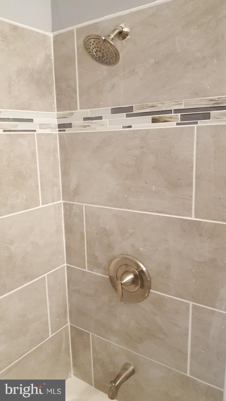 4270 Rokeby Road Baltimore, MD 21229 - Photo 19 of 22 Full Bath - Tub/Shower