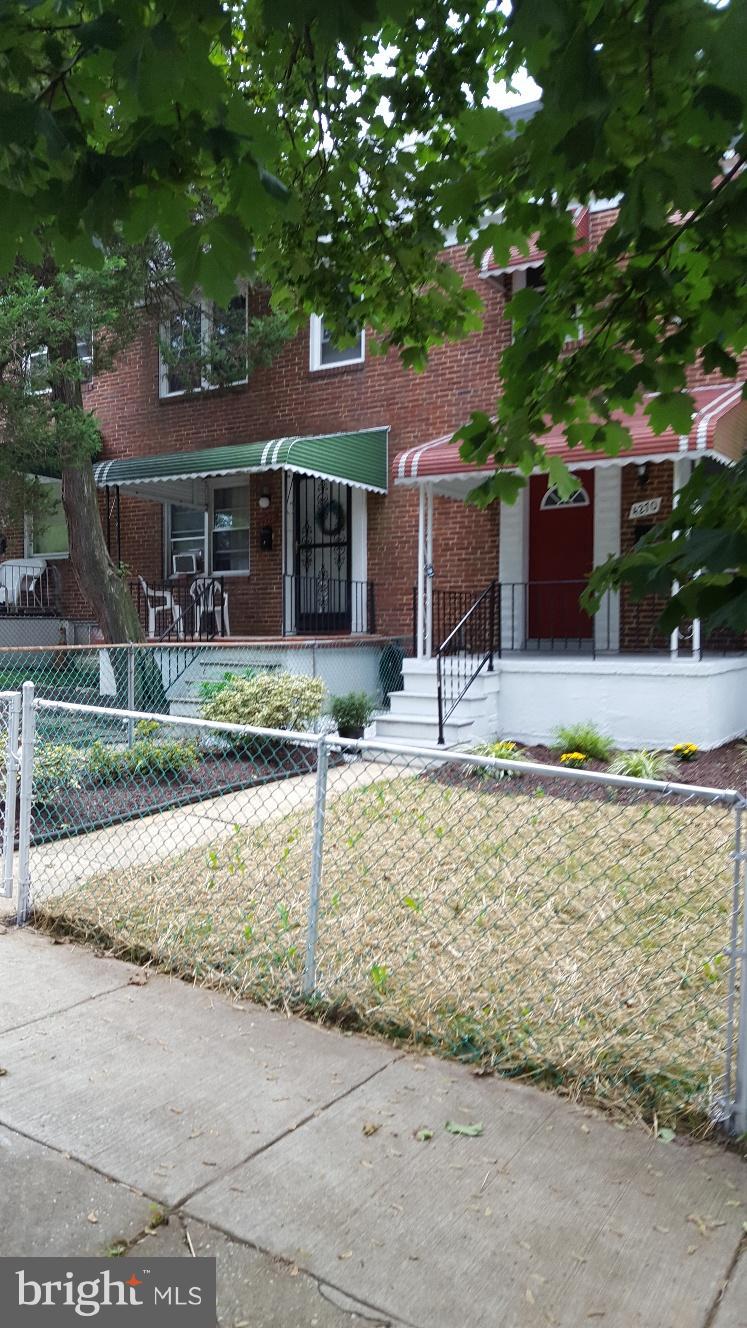 4270 Rokeby Road Baltimore, MD 21229 - Photo 3 of 22 Exterior (Front)