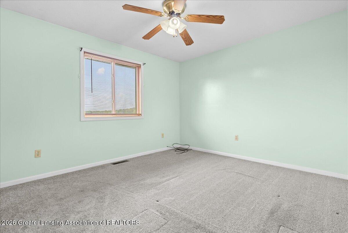 2104 Maurer Road Charlotte, MI 48813 - Photo 34 of 52 18-Media Jett -16