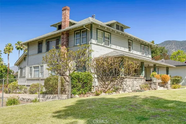 $1,900,000 | 425 North Canyon Boulevard, Monrovia, CA 91016