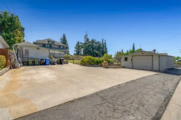 $1,900,000 | 425 North Canyon Boulevard, Monrovia, CA 91016