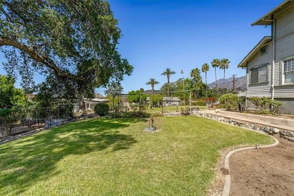 $1,900,000 | 425 North Canyon Boulevard, Monrovia, CA 91016