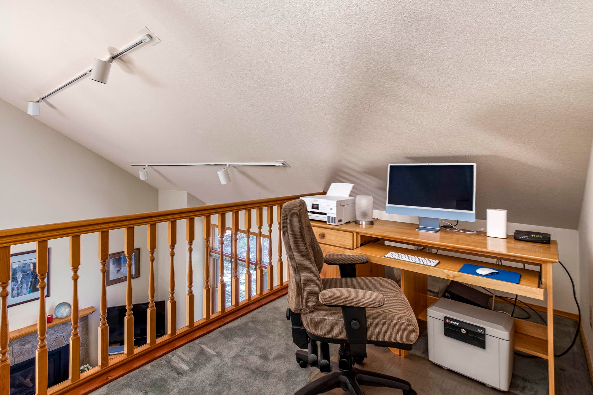 18187 Oregon Loop Sunriver, OR 97707 - Photo 31 of 37 Loft