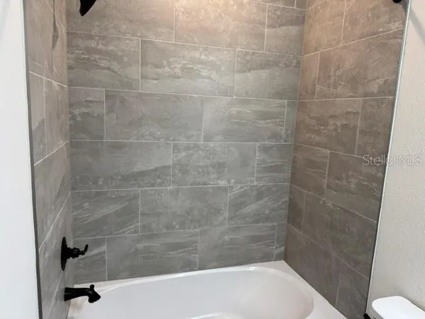 $2,800 | 5654 Westview Park Drive, Winter Garden, FL 34787