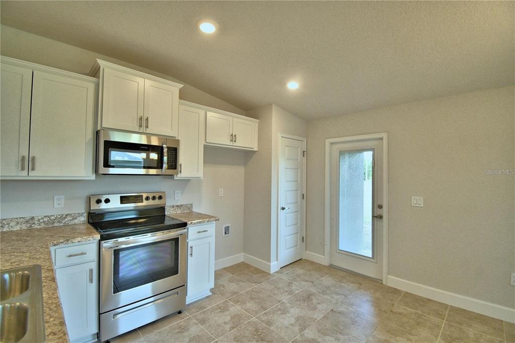 1734 Carnostie Road Winter Haven, FL 33884 - Photo 7 of 13