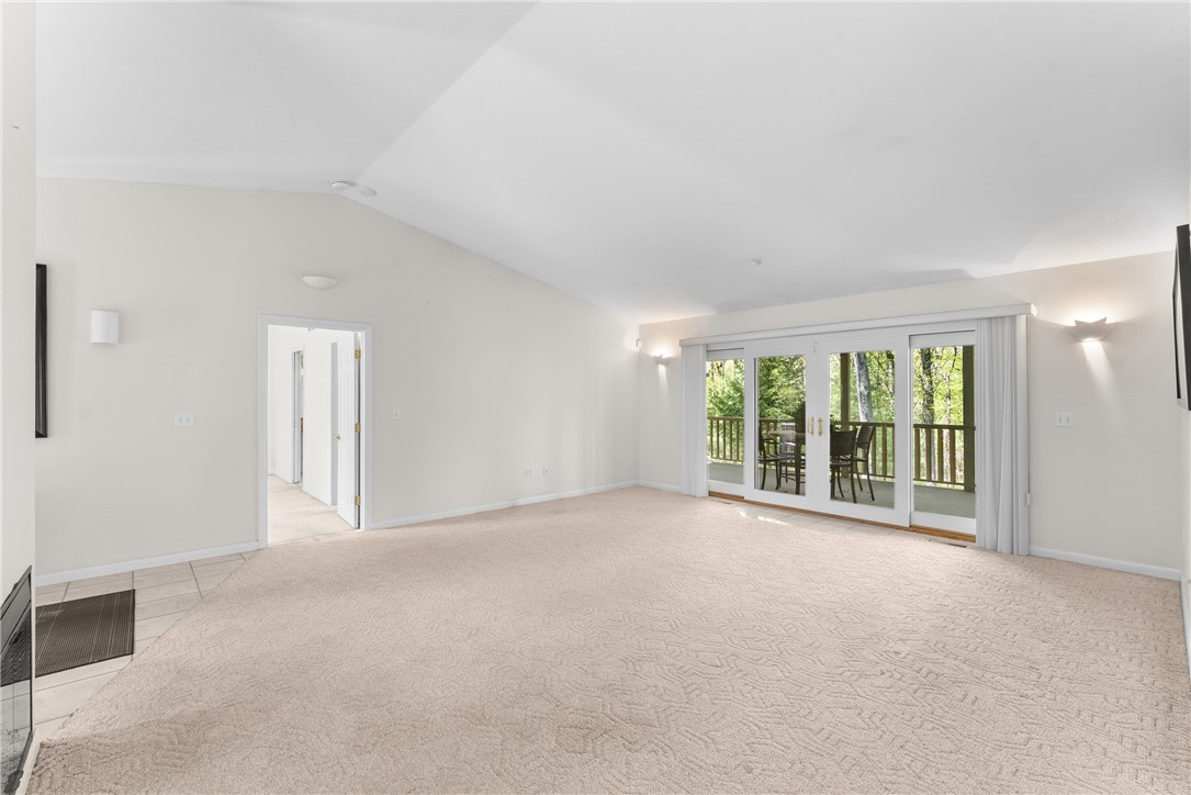 44 Whipple Road Smithfield, RI 02917 - Photo 10 of 50
