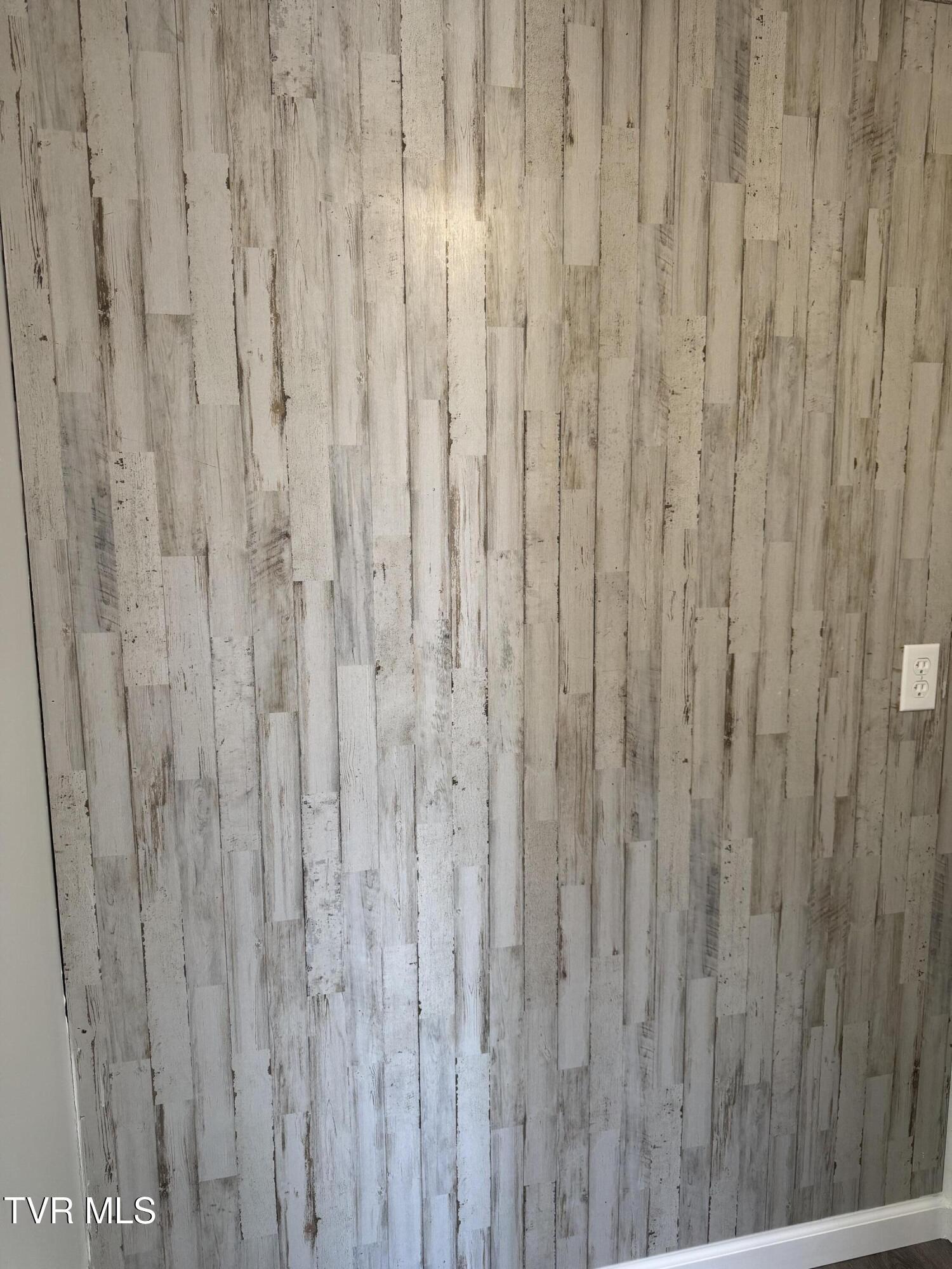 130 Lewis Blevins Road Elizabethton, TN 37643 - Photo 11 of 28 IMG_5769