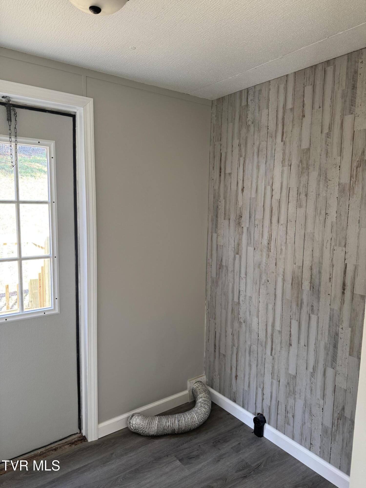 130 Lewis Blevins Road Elizabethton, TN 37643 - Photo 12 of 28 IMG_5768