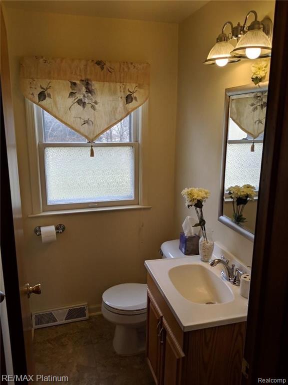 21706 Ruth Street Farmington Hills, MI 48336 - Photo 14 of 32