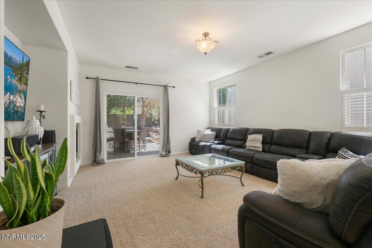 535 Little Sorrel Court Reno, NV 89521 - Photo 9 of 37 09-DSC_2823