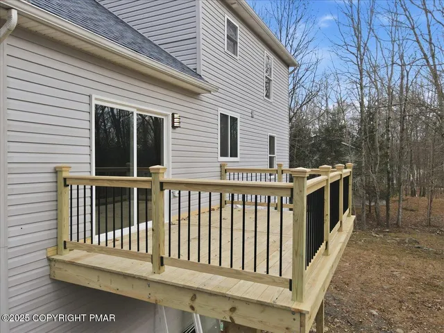 $359,900 | 45 Tamarack Terrace, Albrightsville, PA 18210