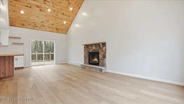 $359,900 | 45 Tamarack Terrace, Albrightsville, PA 18210