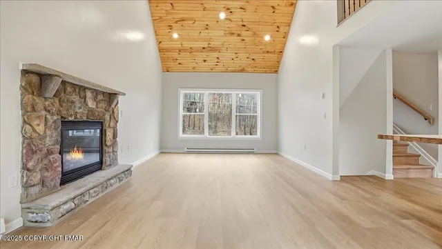 $359,900 | 45 Tamarack Terrace, Albrightsville, PA 18210