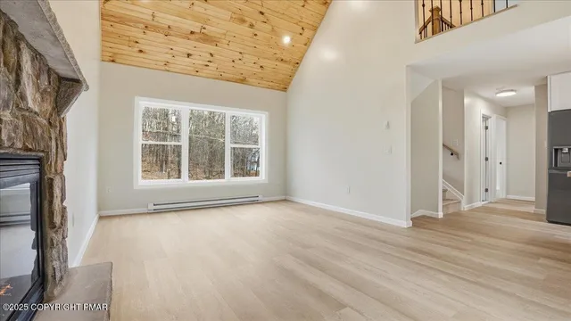 $359,900 | 45 Tamarack Terrace, Albrightsville, PA 18210