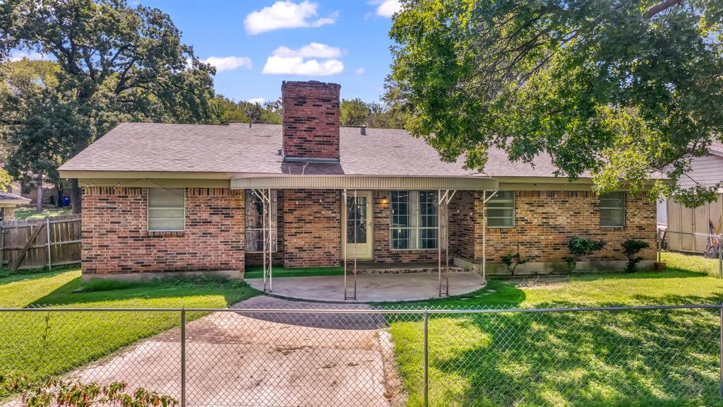 117 Redbird Lane Azle, TX 76020 - Photo 34 of 39