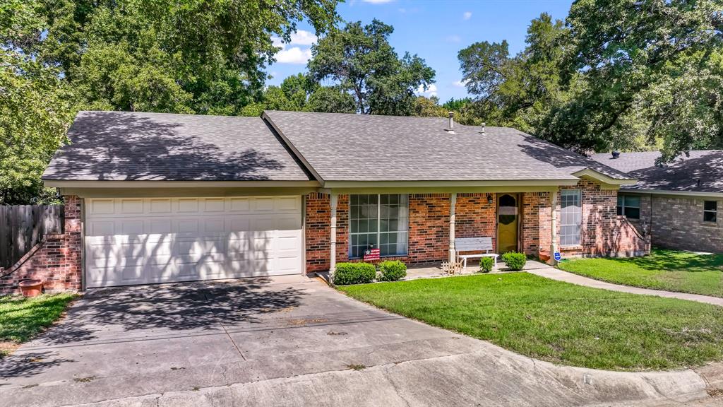 117 Redbird Lane Azle, TX 76020 - Photo 36 of 39