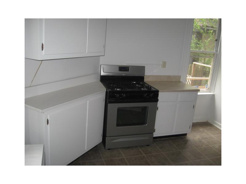 5910 Howe Street Shadyside, PA 15232 - Photo 7 of 10 Kitchen.