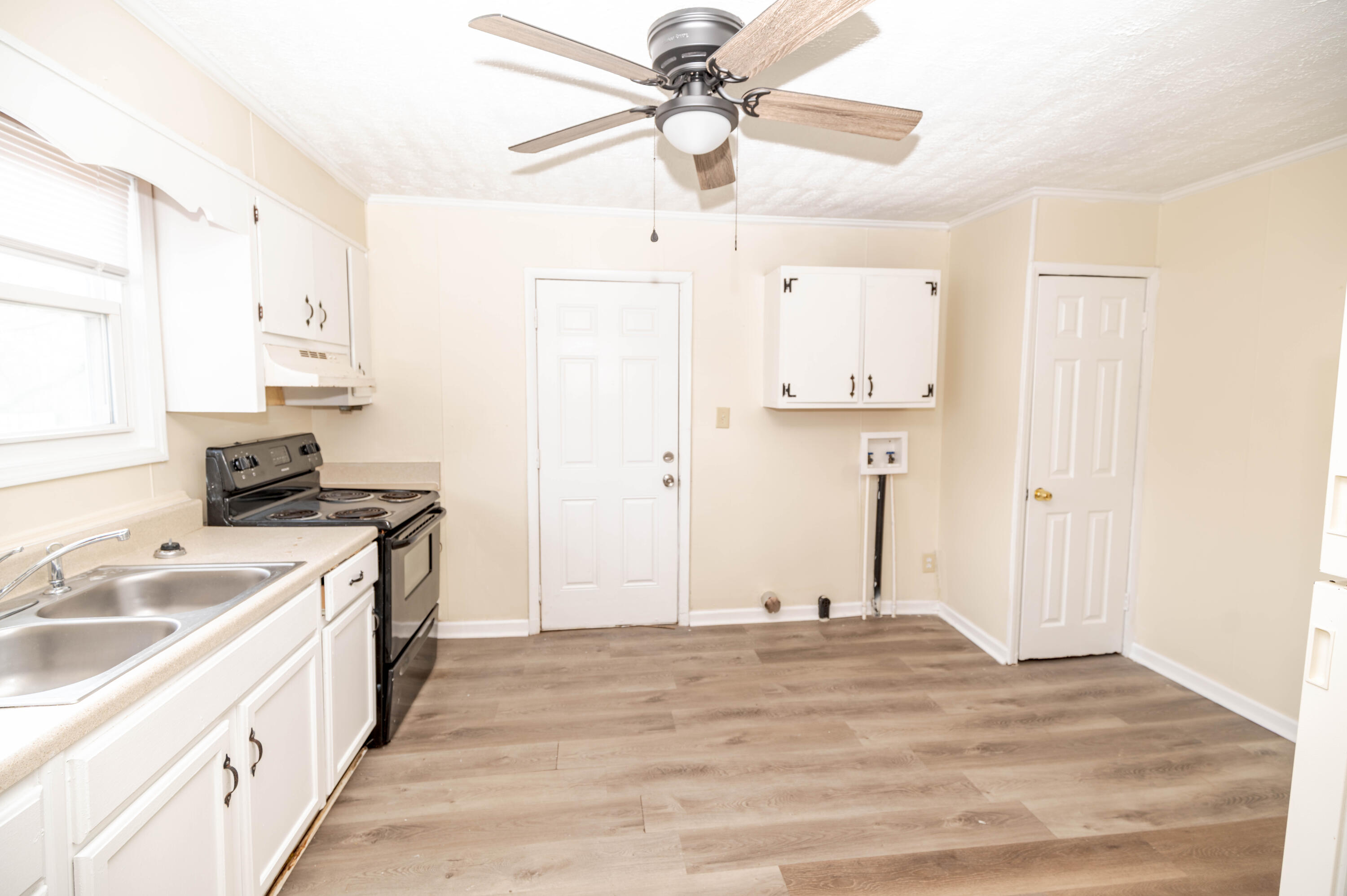 2018 Chester Avenue Augusta, GA 30906 - Photo 4 of 17 RE2018Chester-10