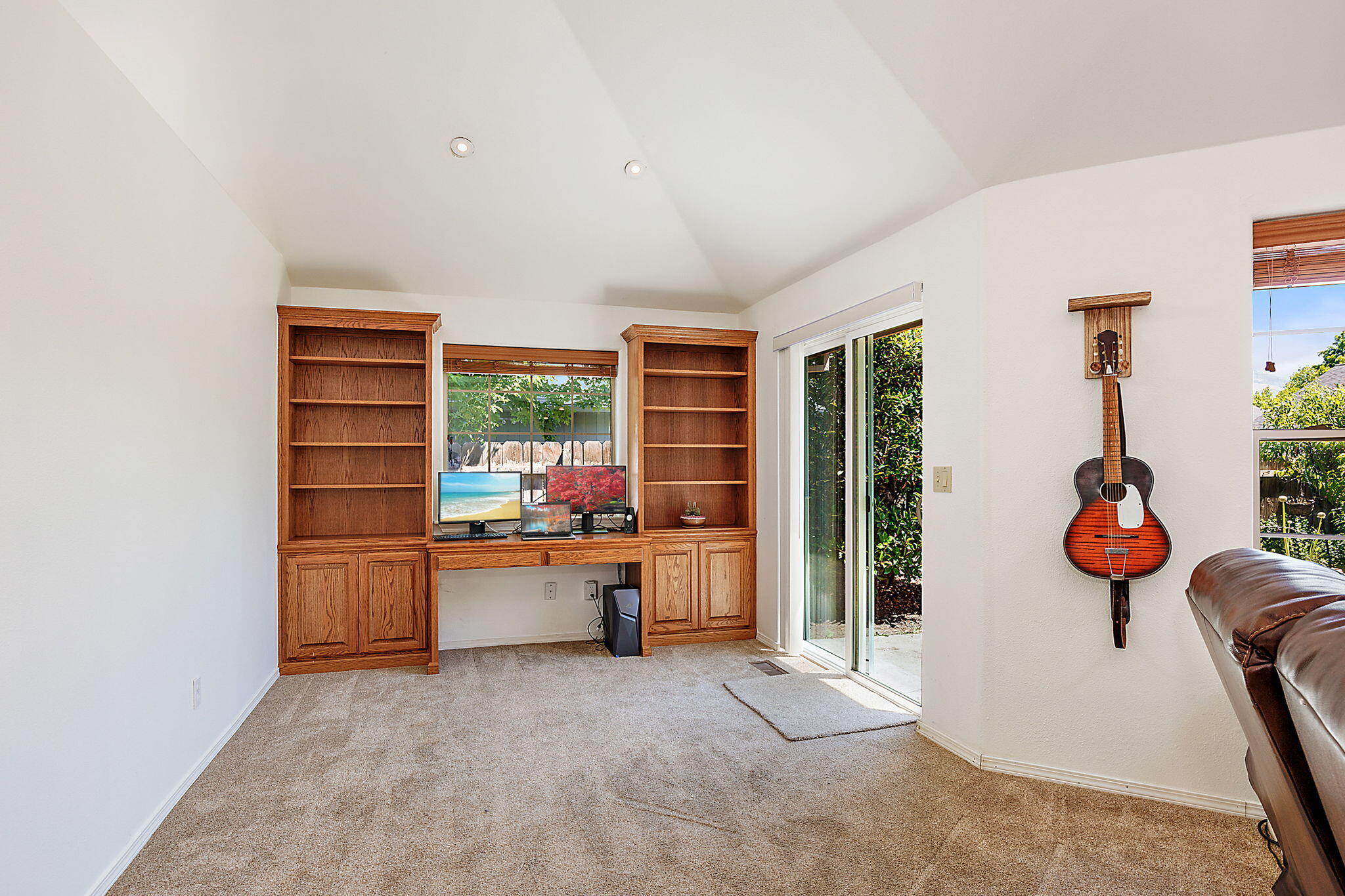 260 Arnos Road Talent, OR 97540 - Photo 21 of 37 ApxAS (17)