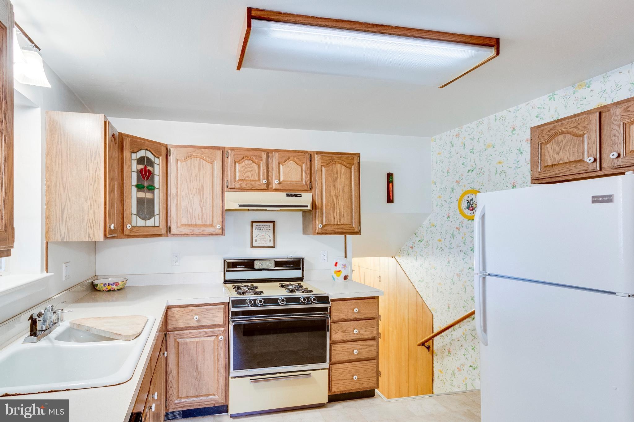7513 June Street Springfield, VA 22150 - Photo 5 of 19 Kitchen