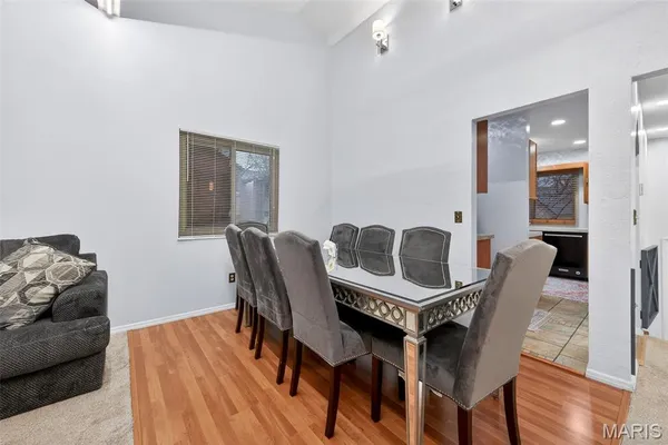 $330,000 | 1601 Country Hill Lane, Ballwin, MO 63021