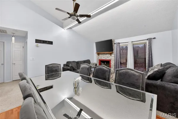 $330,000 | 1601 Country Hill Lane, Ballwin, MO 63021