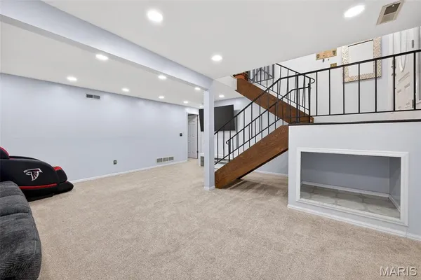 $330,000 | 1601 Country Hill Lane, Ballwin, MO 63021