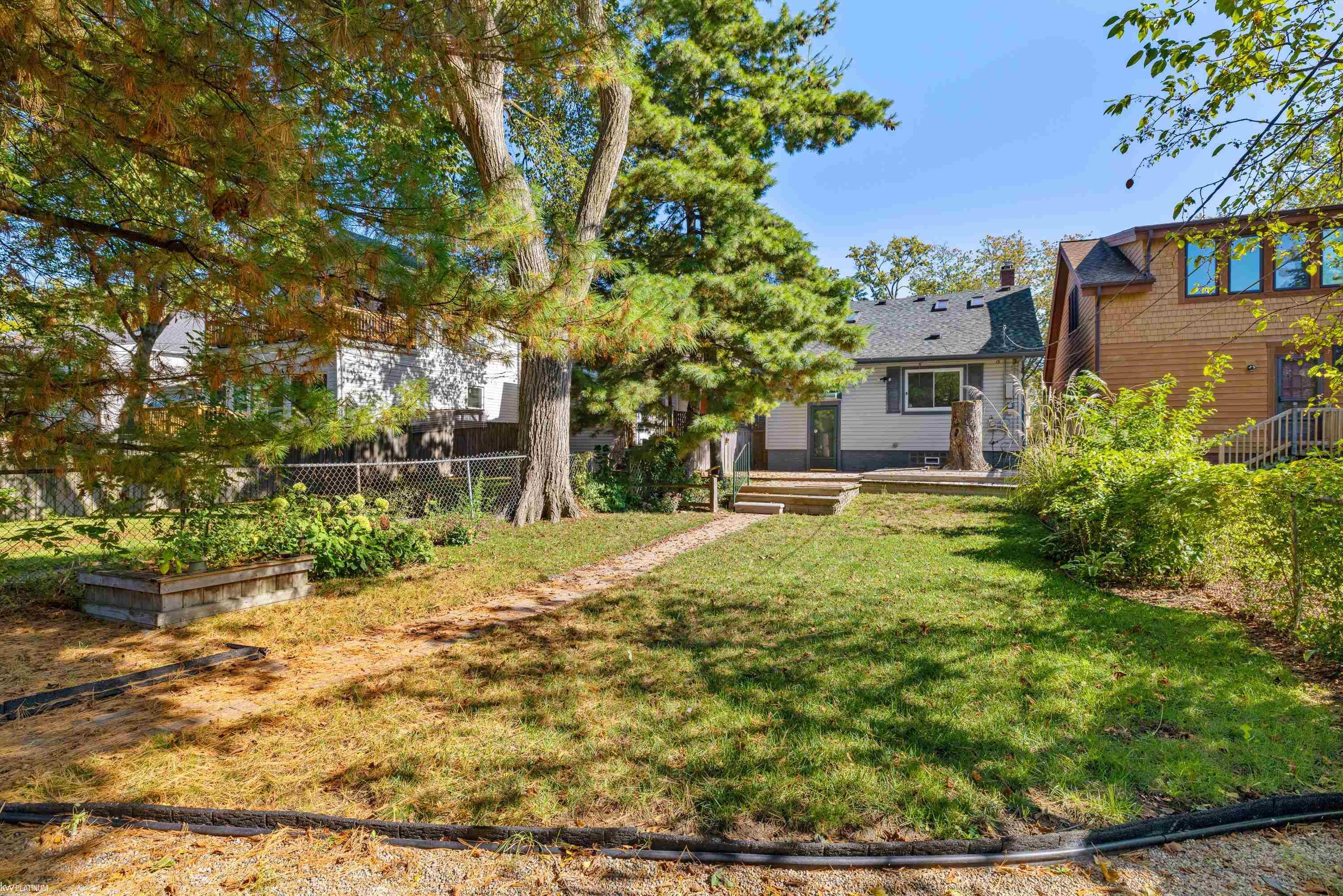 1081 Lakepointe Street Grosse Pointe Park, MI 48230 - Photo 47 of 48