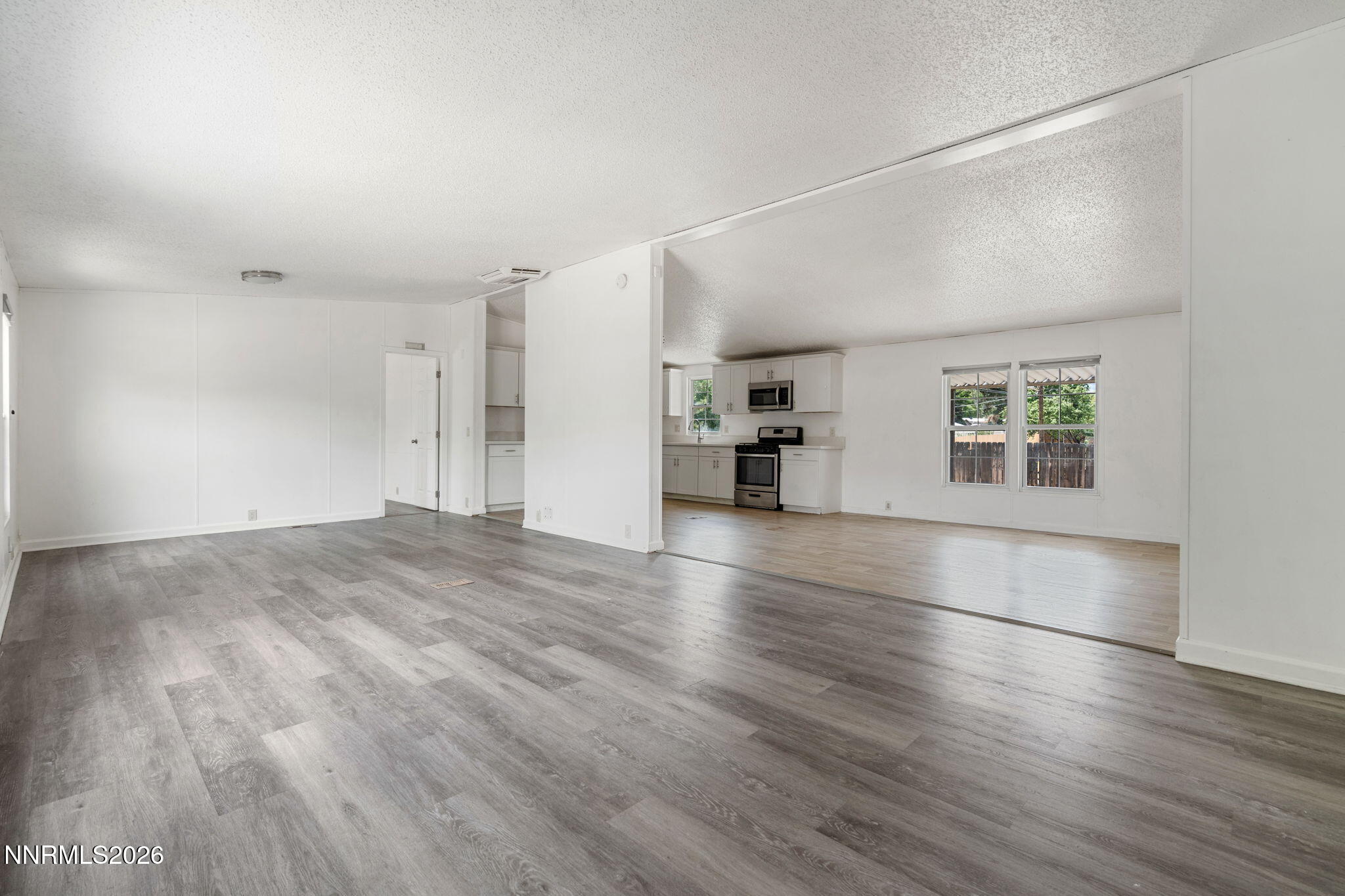 17880 Blackbird Drive Reno, NV 89508 - Photo 6 of 40 8-web-or-mls-DSC07135