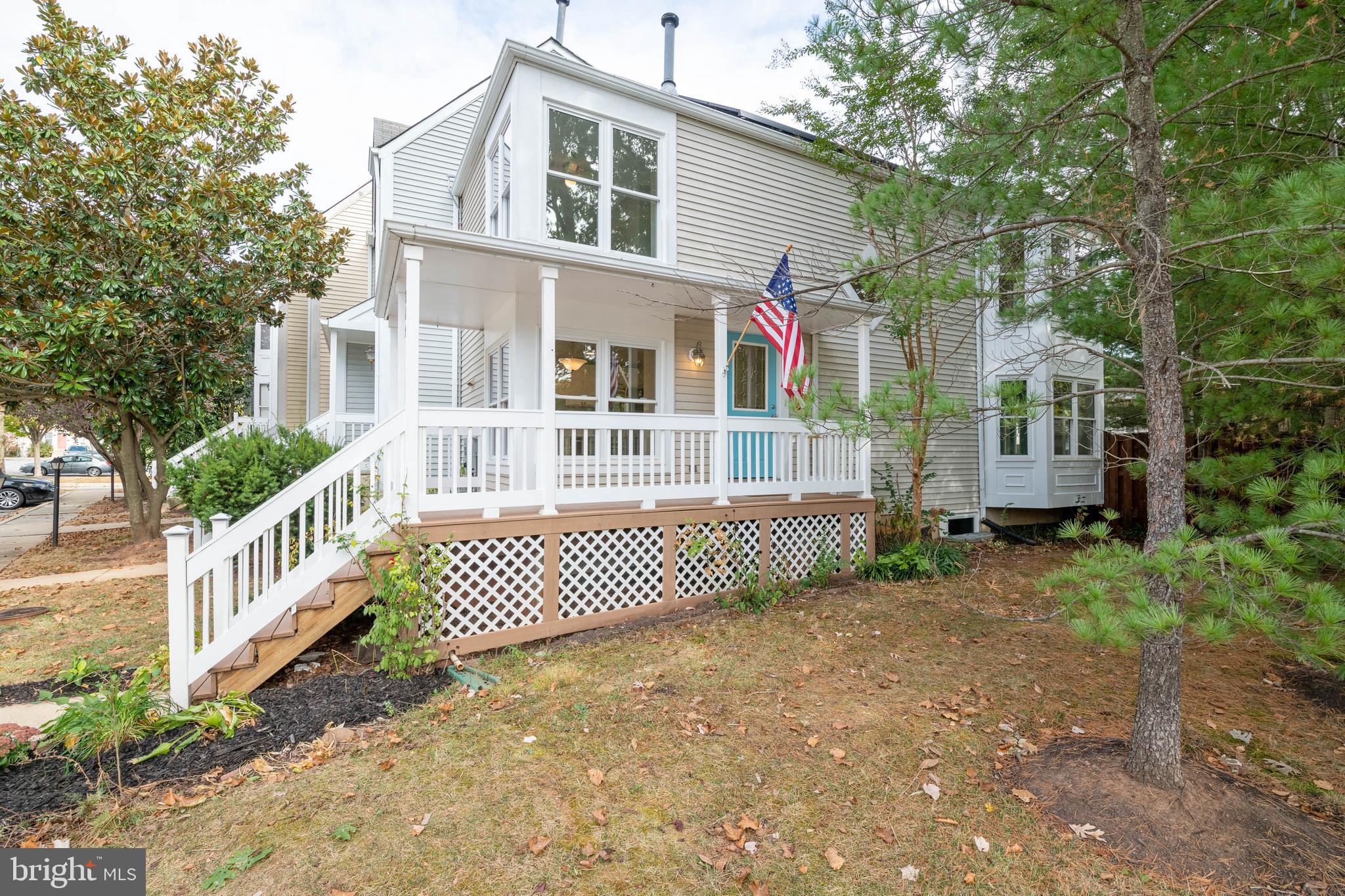 209 Sycamore Ridge Road Laurel, MD 20724 - Photo 3 of 37 Big side yard
