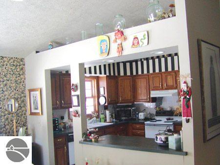 14255 Bluff Road Traverse City, MI 49686 - Photo 5 of 9 1645415-4.JPG