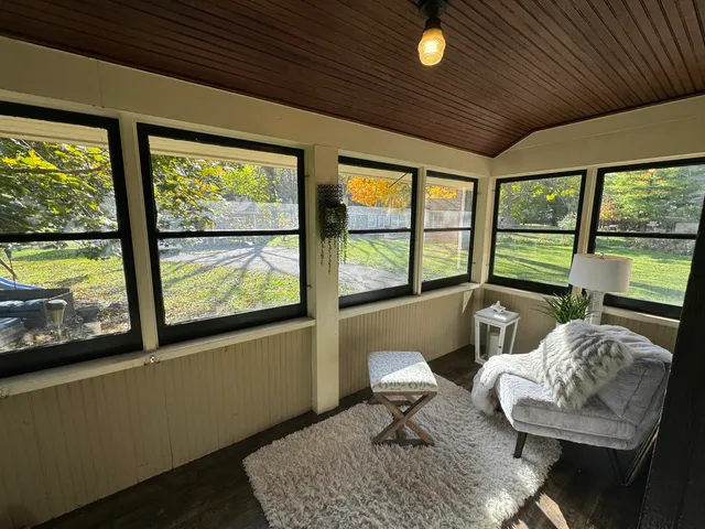 $569,900 | 203 West Geneva Street, Williams Bay, WI 53191