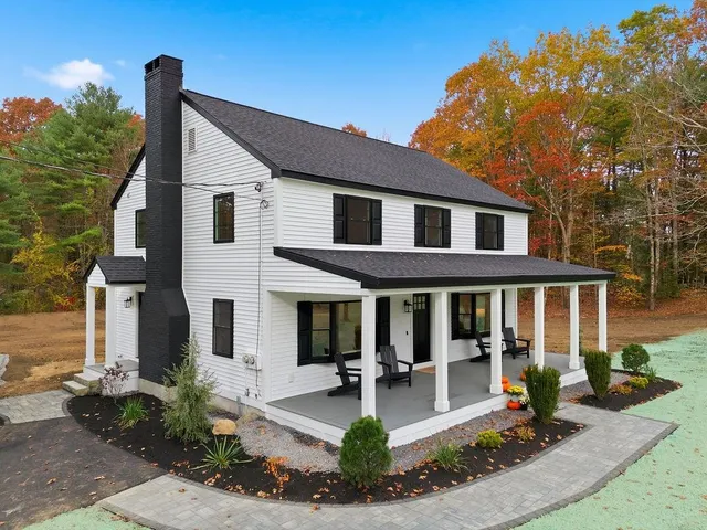 $1,099,900 | 104 Piscassic Road, Newfields, NH 03856