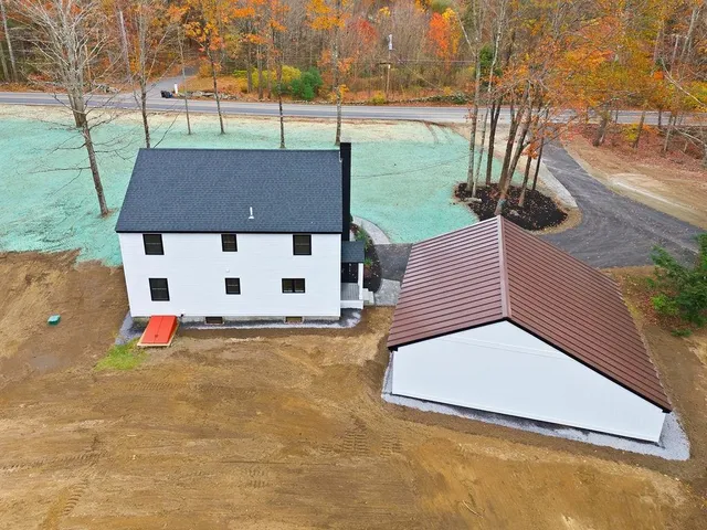 $1,199,900 | 104 Piscassic Road, Newfields, NH 03856