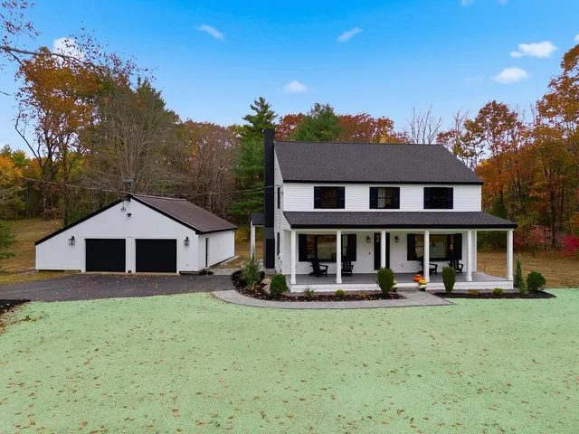 $1,099,900 | 104 Piscassic Road, Newfields, NH 03856
