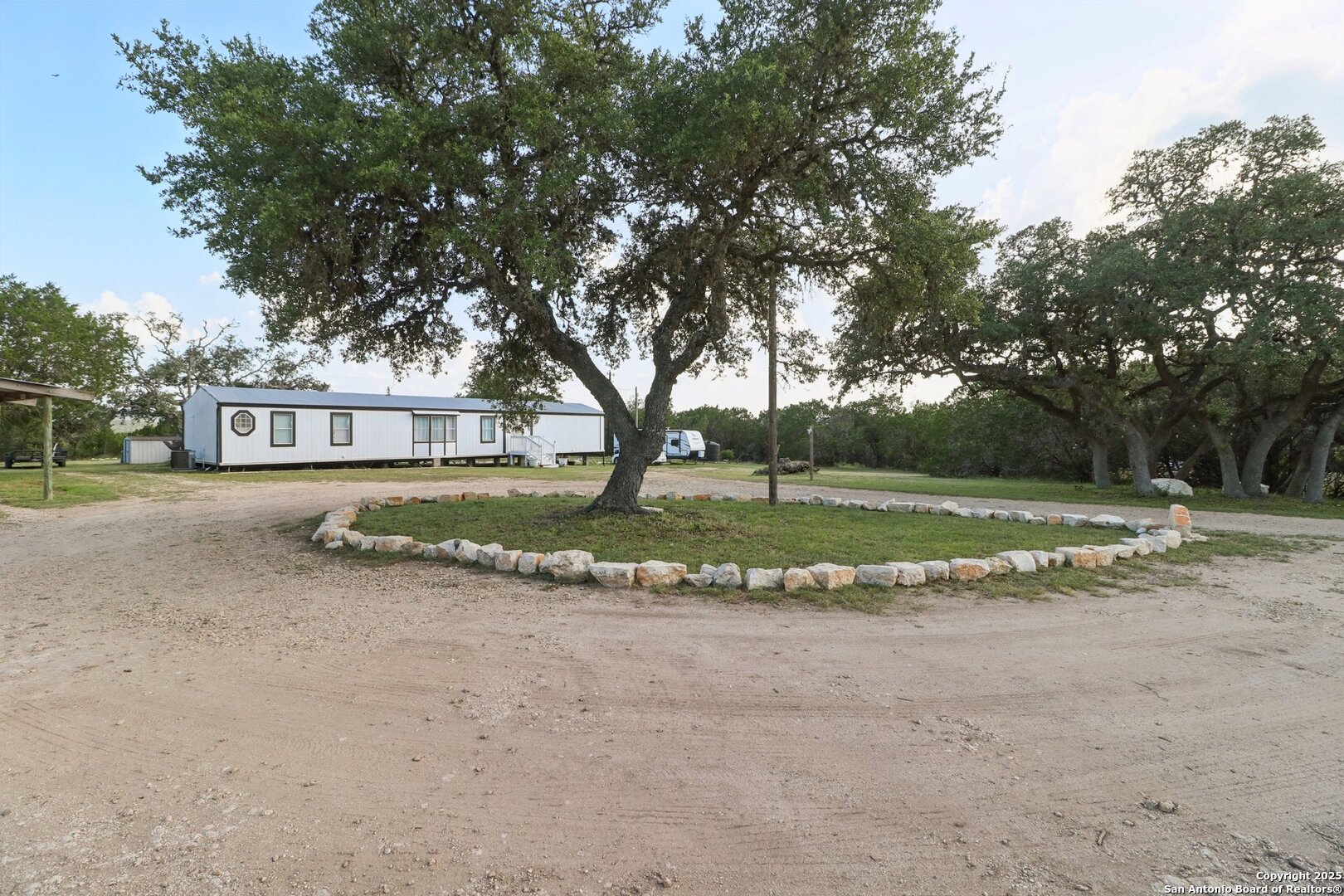 160 Deer View Road Pipe Creek, TX 78063 - Photo 5 of 55