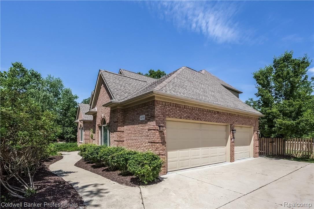 34590 Quaker Valley Road Farmington, MI 48331 - Photo 67 of 85 062-Garage-4350642-large.jpg