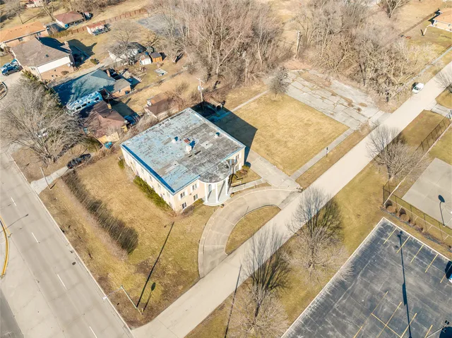 $379,000 | 13651 Crawford Avenue, Crestwood, IL 60418