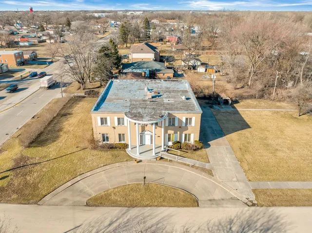 $379,000 | 13651 Crawford Avenue, Crestwood, IL 60418