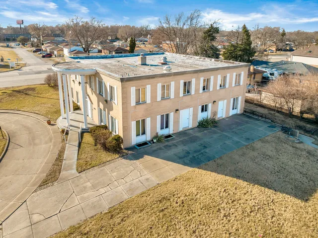 $379,000 | 13651 Crawford Avenue, Crestwood, IL 60418