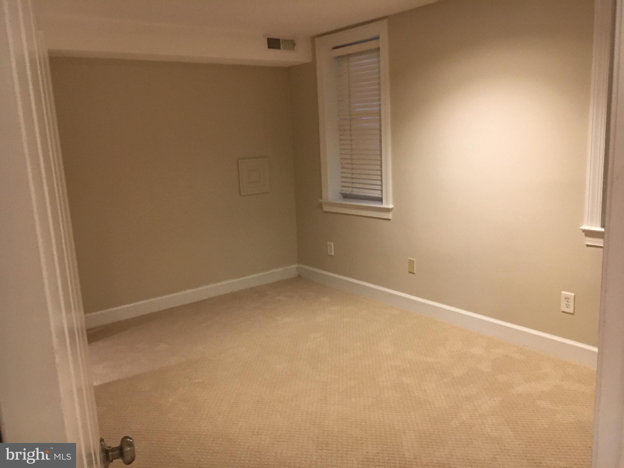 1630 19th Street Northwest, Unit B2 Washington, DC 20009 - Photo 14 of 19 a view of an empty room