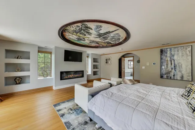 a view of a balcony with yard