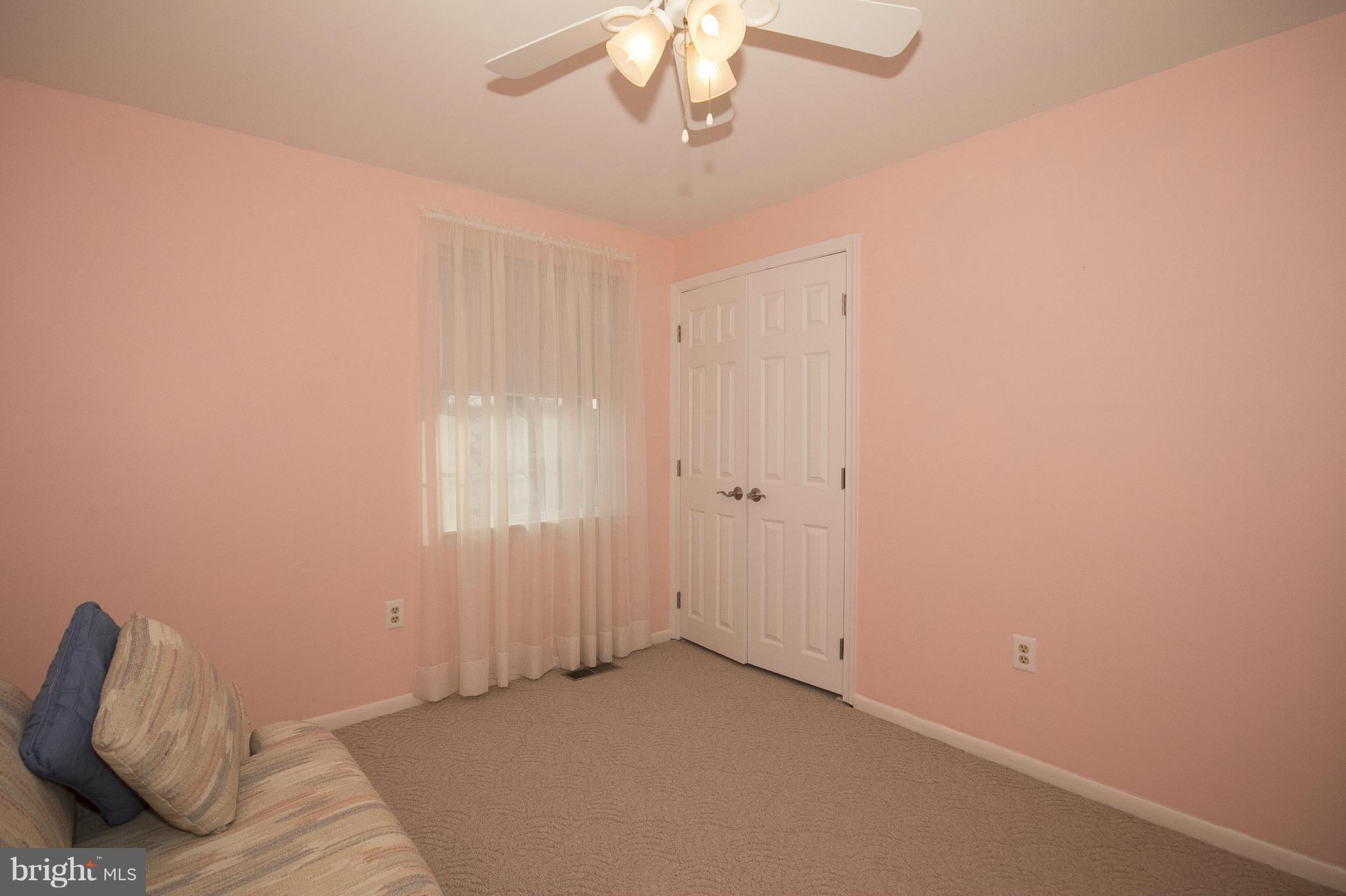 9207 Bowline Road Baltimore, MD 21236 - Photo 22 of 29 3rd Bedroom w/Double Closet