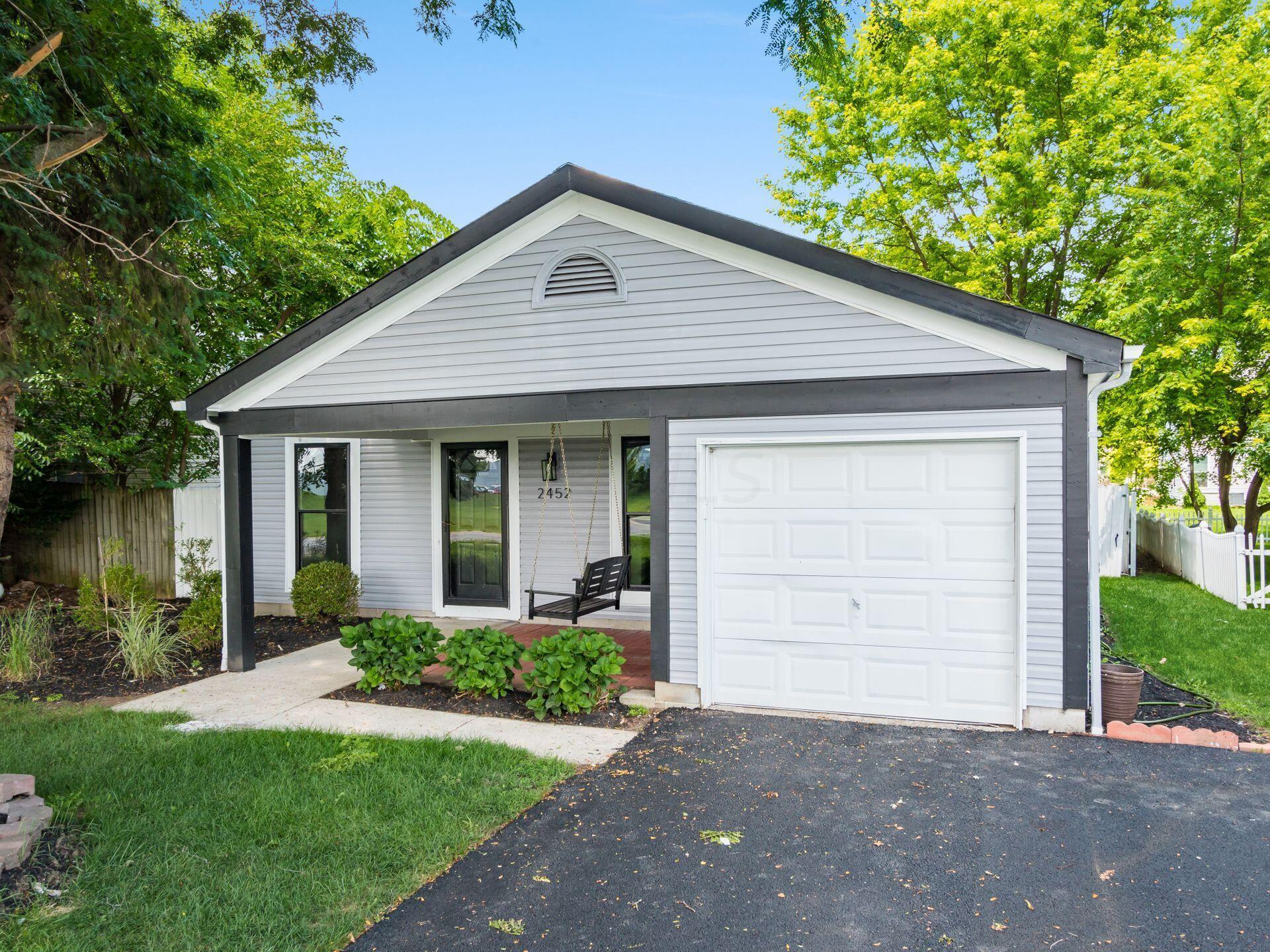 2452 Billingsley Road Columbus, OH 43235 - Photo 3 of 34 001__C - 2452 Billingsley 063