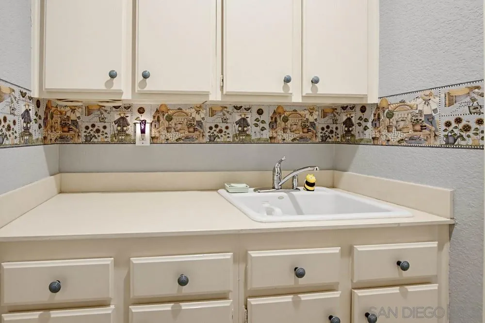 2071 Winamar Place Escondido, CA 92029 - Photo 25 of 43