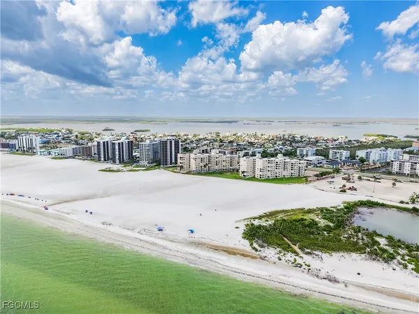 $599,000 | 6672 Estero Boulevard, Unit A610, Fort Myers Beach, FL 33931