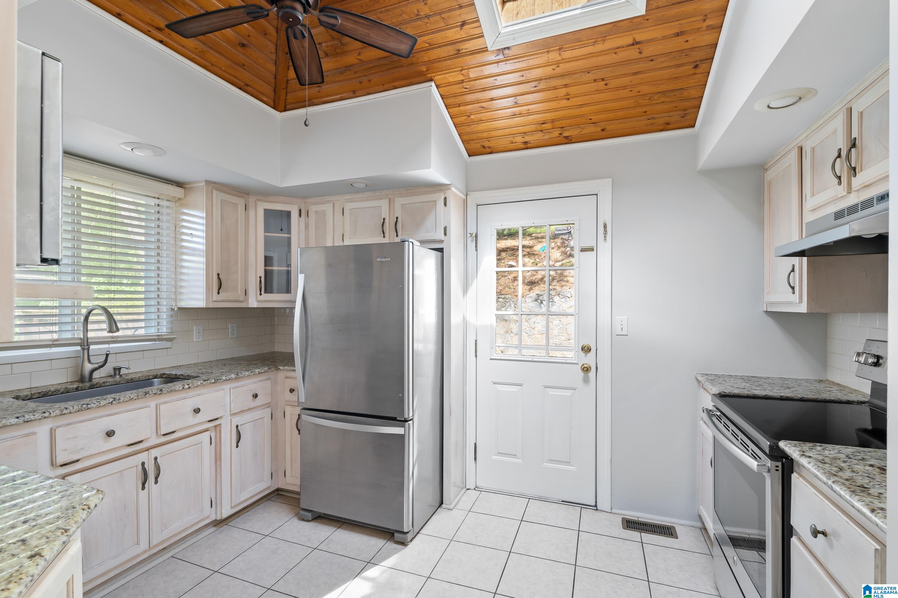 1908 Saulter Road Birmingham, AL 35209 - Photo 15 of 32