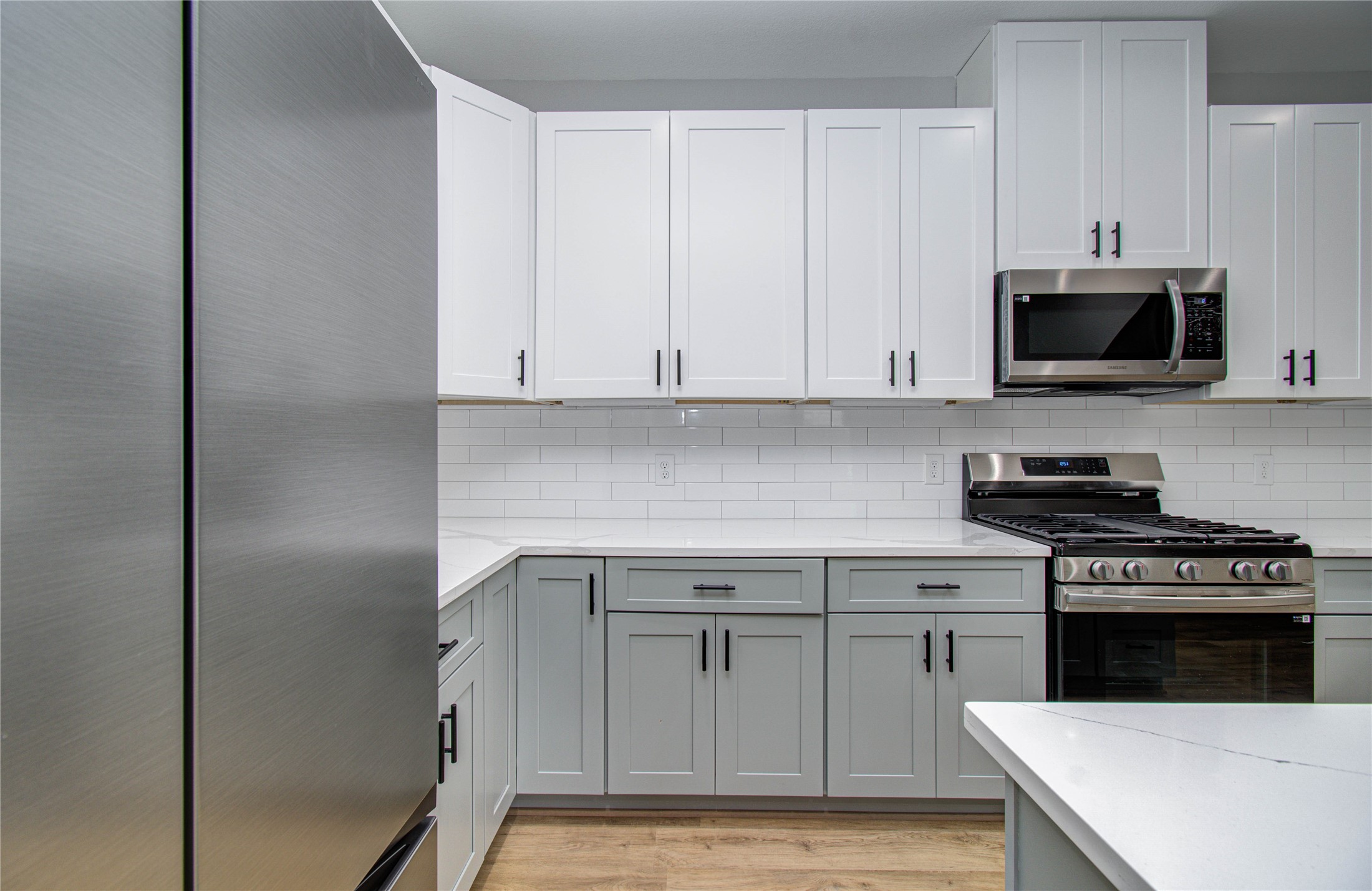 835 South Victory Drive Houston, TX 77088 - Photo 17 of 39