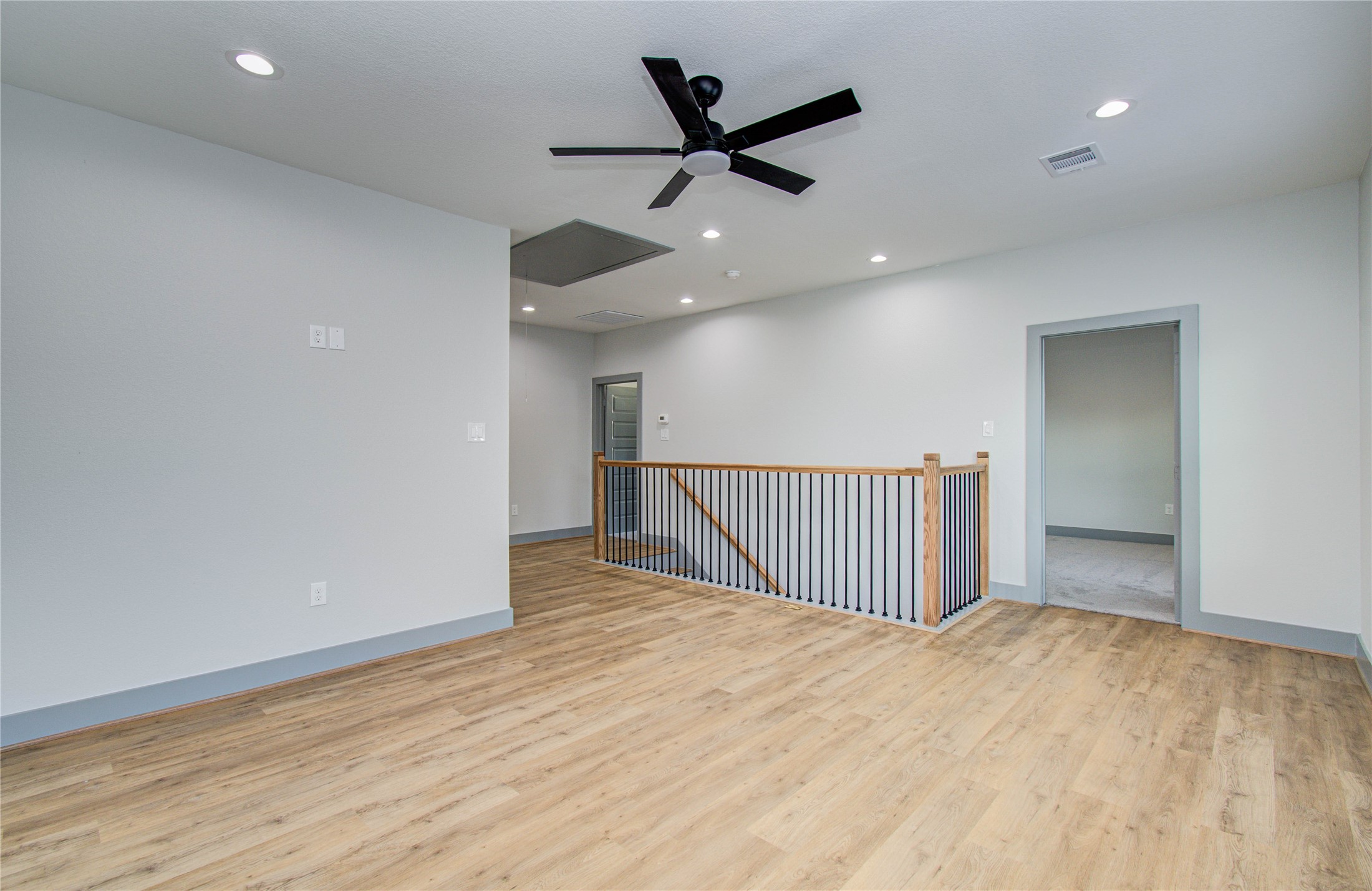 835 South Victory Drive Houston, TX 77088 - Photo 33 of 39