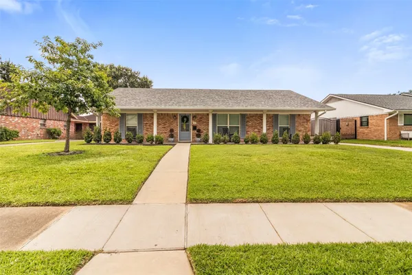 $1,000,000 | 6427 Kury Lane, Houston, TX 77008